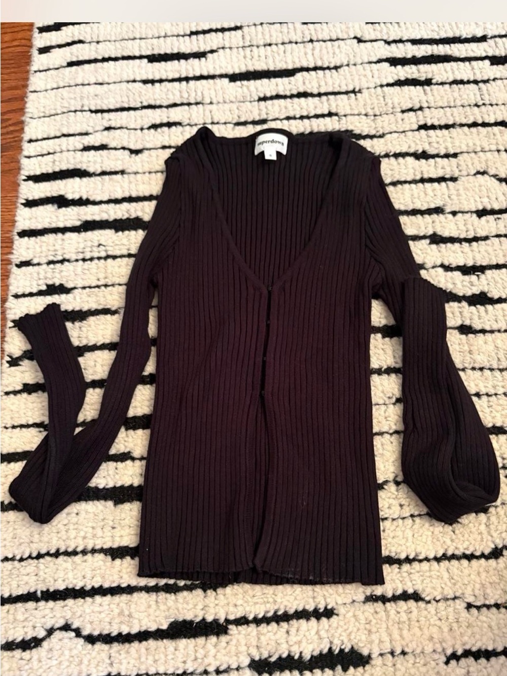 RE/DONE Ribbed V-Neck Button Cardigan — black